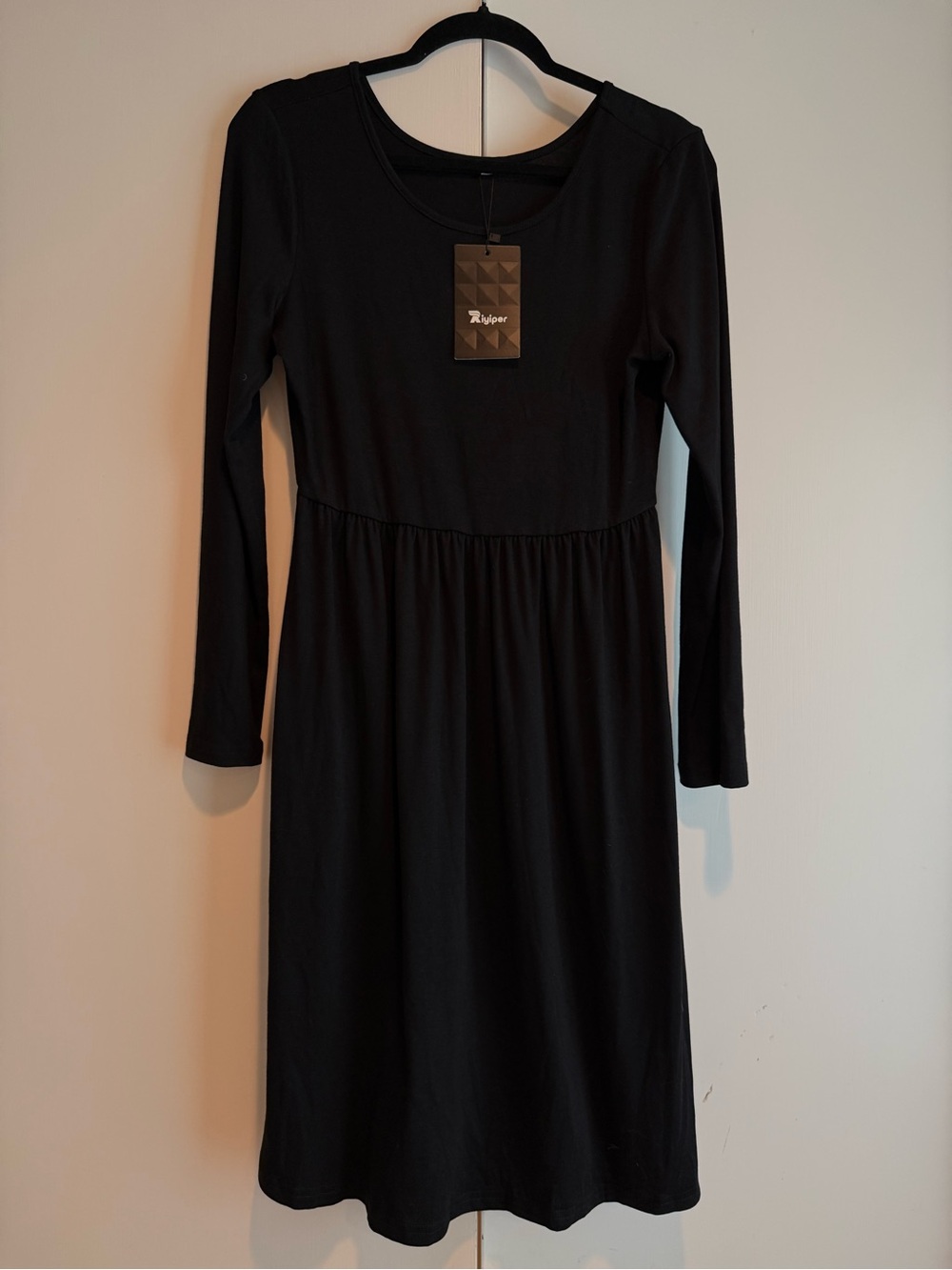Woman’s Classic Black Long Sleeve Midi Dress